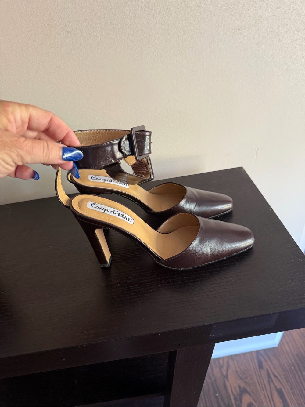Coup d'état Ankle Cuff Pointed Toe Pump Heels